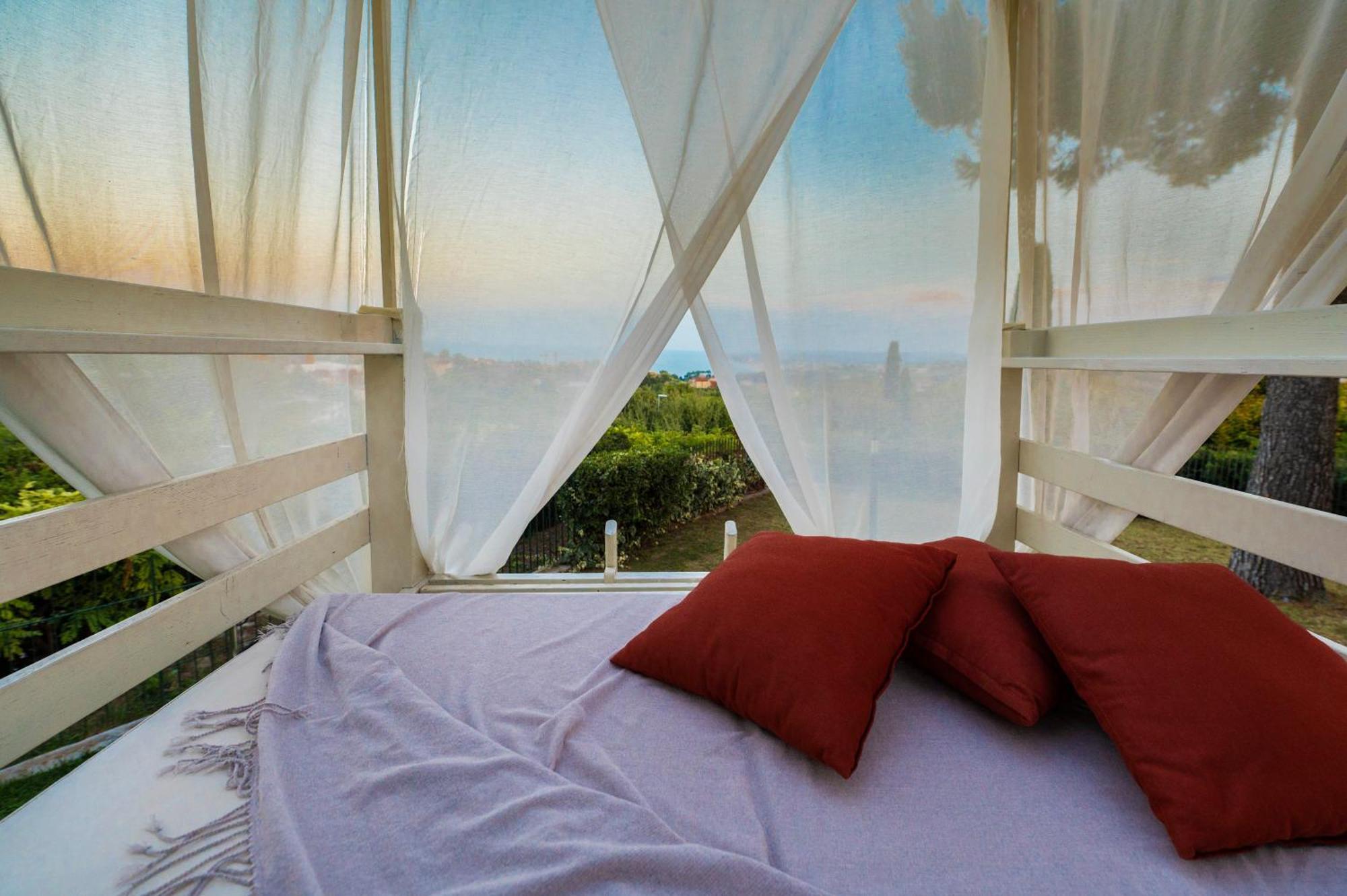Tra Gli Alberi E Il Mare Bed & Breakfast Sirolo Exterior photo